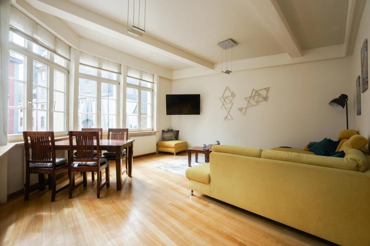 Loft13 Traumhafte Wohnung Mit Terrasse Fuer 4 Gaeste Monschau Buitenkant foto